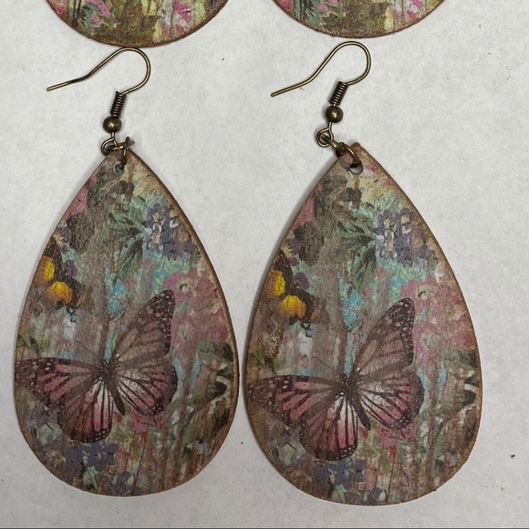 Handmade wood earrings - Picture 2 of 2